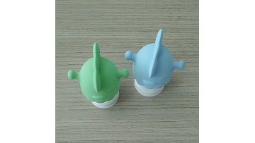 silicone mushroom teething toy.mp4