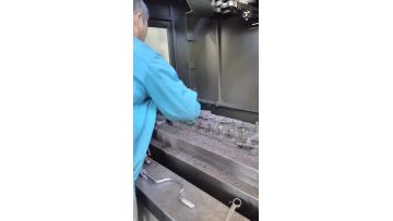 Auto parts processing 5