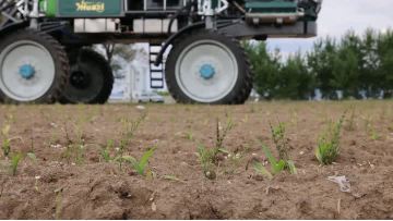 3WPZ-4000self-propelled boom sprayer