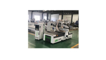 High Quality Multi-process Automatic Feeding Wood CNC Router with Row Drilling Group1