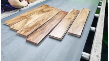 Acacia floor 