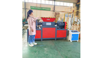 Heavy Duty Industrial Waste Tire Shredder , Scrap Car Tire Shredder Machine , Tyre Shredding Machines For Waste Tire Crusher1
