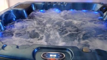 1101 6 Person Hot Tub