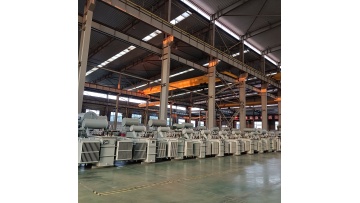Three-phase oil-immersed power transformer