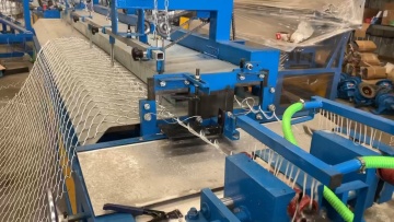 September Purchasing Festival  wire fence making machine / chain link fence making machine diamond netting machine1
