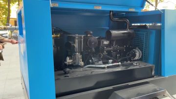Internal Structure of 41kW Blue Diesel Portable Ai