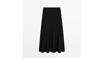 Women's elegant and sophisticated style knitted skirt