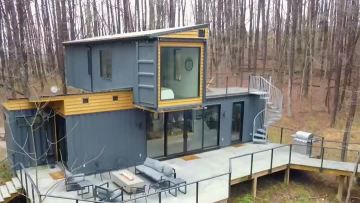 Shipping ​container houses