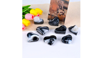 High Quality Charm Crystal Crafts Hand Carved Crystal Heart Black Onyx Heart for Gift1