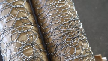 Best Price Good Quality Galvanized Hexagonal Wire Mesh Chicken Wire Fence for Poultry Cage1