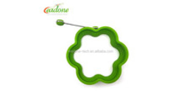 Homemade DIY Heart Shape egg silicone poacher BPA Free silicone egg rack mold Silicone Fried Egg Ring1