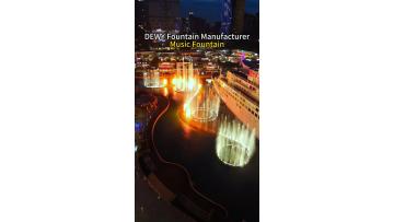 Large-scale musical fountain performance