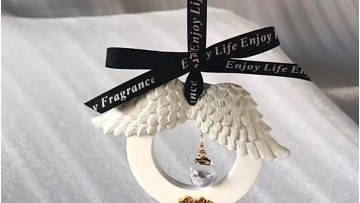 White Ring Wing Shaped Hanging Scented Ceramic Stone Air Freshener Car Aroma Pendant essential oil  Diffuser1