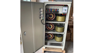 Three-phase voltage regulator
