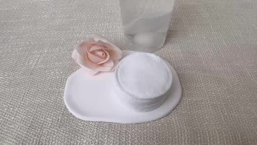 Round cotton pads