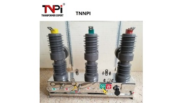 HV outdoor vacuum circuit breaker