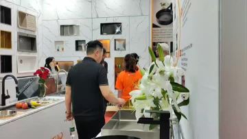 third day on Shanghai Exhibition