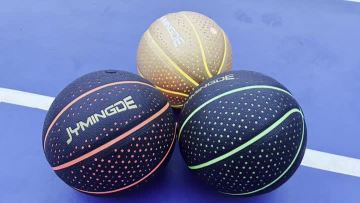play luminous basketball
