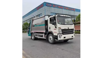 Durable Construction HOWO 4X2 12cbm Urban Sanitation Tasks Truck1