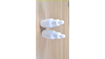 白色精油瓶