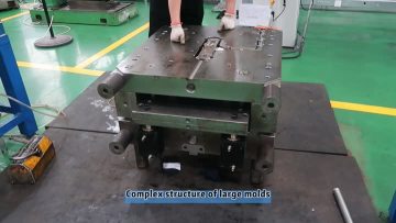 Complex structure of large molds