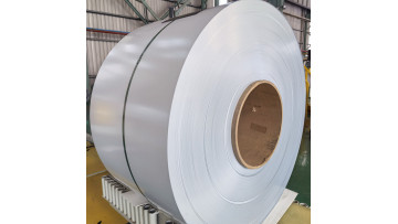 Slitting White Color PVC Film Metal