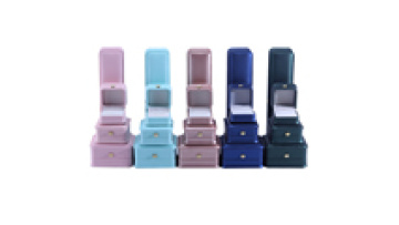 Hanhong custom logo packaging box crown design luxury PU leather suit box ring necklace jewelry box1