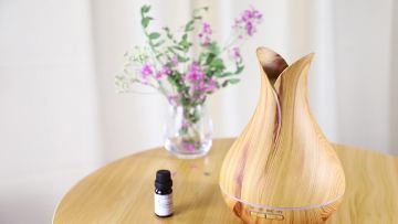 2022 Best selling 400ML USB Aroma Essential Oil Diffuser  Cool Mist Mini Humidifier Air Purifier 7 Color LED Light1