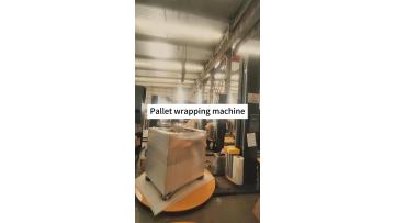 Pre-stretch pallet wrapping machine