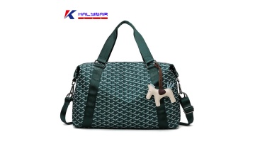 trendy travel duffle bag