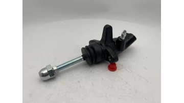 Auto Clutch Slave Cylinder for ISUZU1