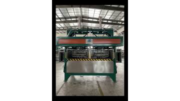 Dual-station forming machine