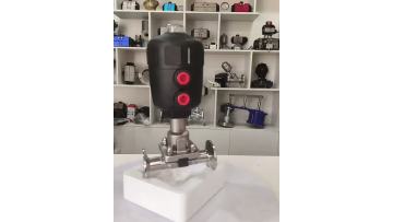 Sanitary quick installation pneumatic diaphragm valve