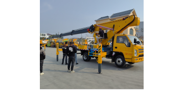Vehicle mounted high-altitude operation vehicle
