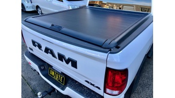aluminum roller shutter tonneau cover