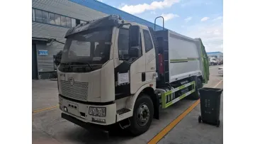 New Arrival FAW Jiefang 4X2 14cbm Compacted Refuse Truck1