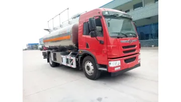 Professional-Grade FAW Jiefang 4X2 13.7cbm Fuel Tanker Truck1