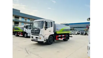 New Arrival Dongfeng 4X2 12.53cbm Green Landscape Sprinkler Truck1