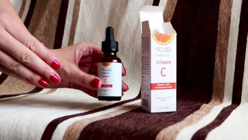 Wholesale OEM High Quality Natural Facial Skin Care Anti Aging Anti Wrinkle Whitening Organic Private Label Vitamin C face Serum1