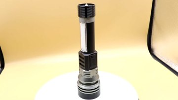 flash light steel broken window hammer red blue warning light alarm sound lamp holder side hidden knife outdoor flashlight1
