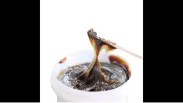 Special High Temperature and Wear Resistant Roller Grease for Steel Track1