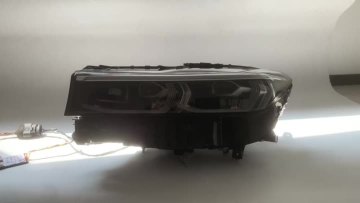 BMW M760iX headlight