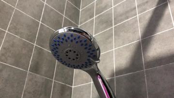 Leelongs High Quality Multifunctional Plastic Chromed Bathroom Handheld Shower1