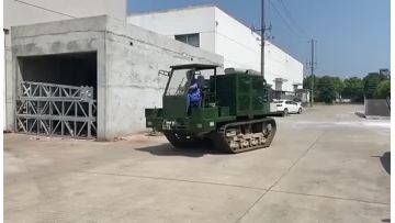 Self-propelled hydraulic puller cable stringing equipment