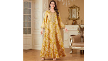 Luxury Traditional Muslim Embroidered Floral Dress Arab Fashion Sequined Jellabiya for Women Dubai Islamic Elegant Ramadan Robe1