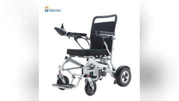 Hot Selling Lightweight Disabled Motorized Electric Wheelchair with Remote Control For Elderly1