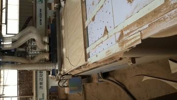 cnc router door pushing.mp4