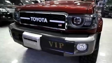 BEST QUALITY  CAR GRILLE BLACK CHROME FRONT GRILLE FIT FOR TOY-TA  LAND CRUISER LC 3001