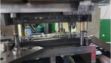 progressive metal stamping 