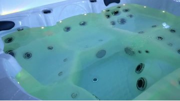 1102 5 Person Massage Freestanding Acrylic Spa Hot Tub